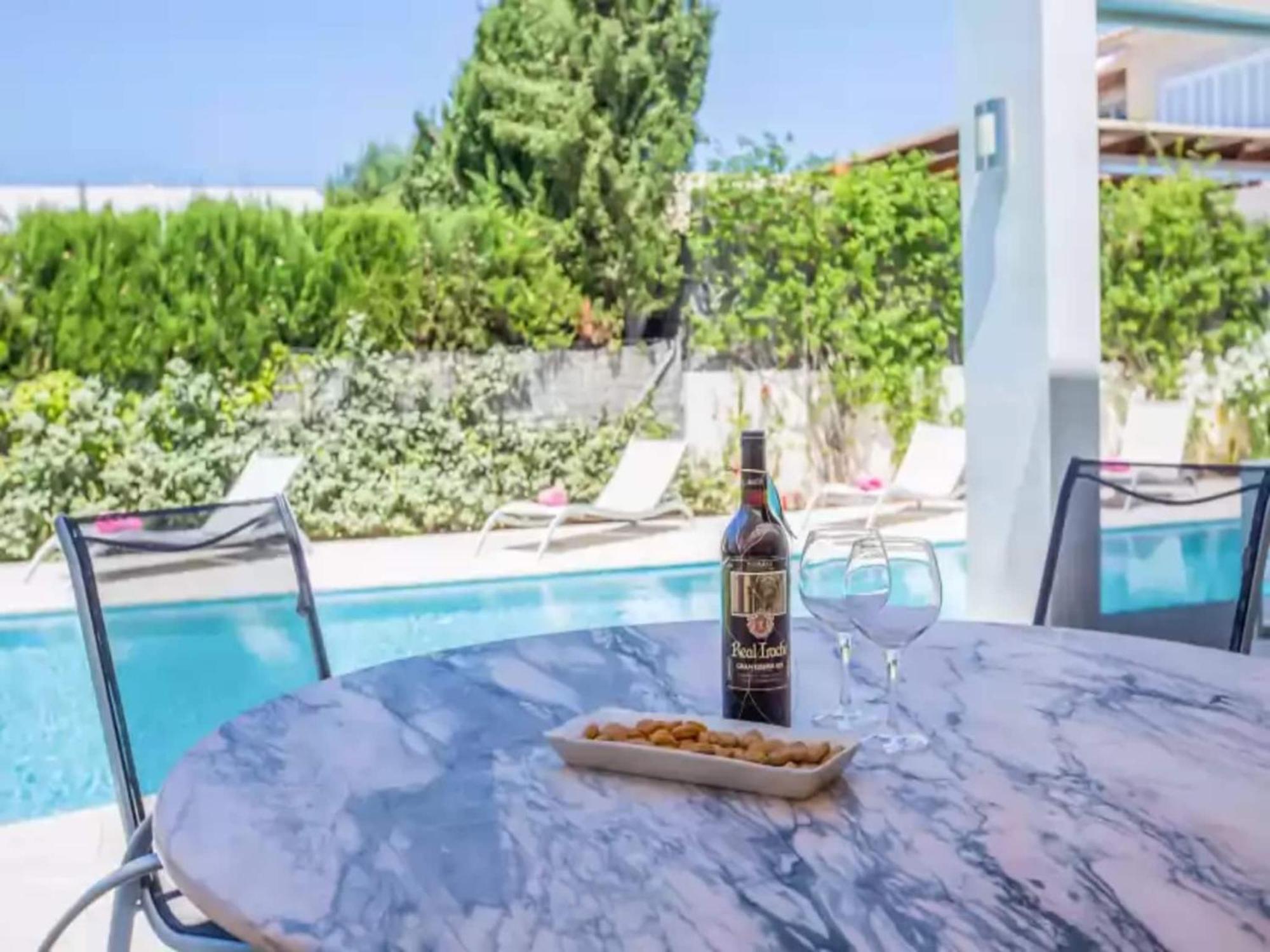 With Private Pool Free Wifi Villa Cala Blava (Mallorca)